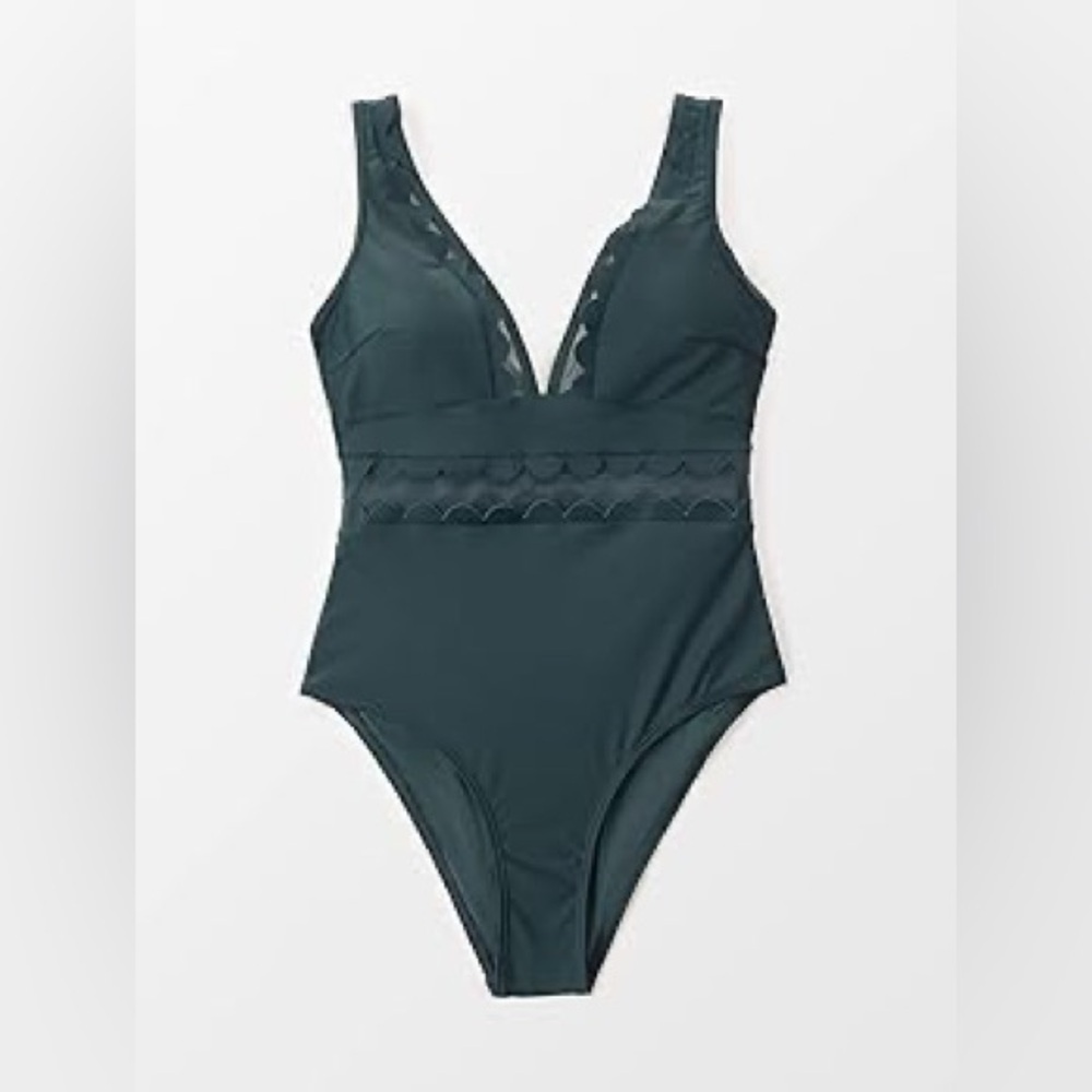 Women's Slimming One Piece Swimsuits Tummy Control Bathing Suit Curvy NWT Size M